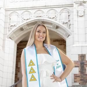 Meet your Posher, Mara